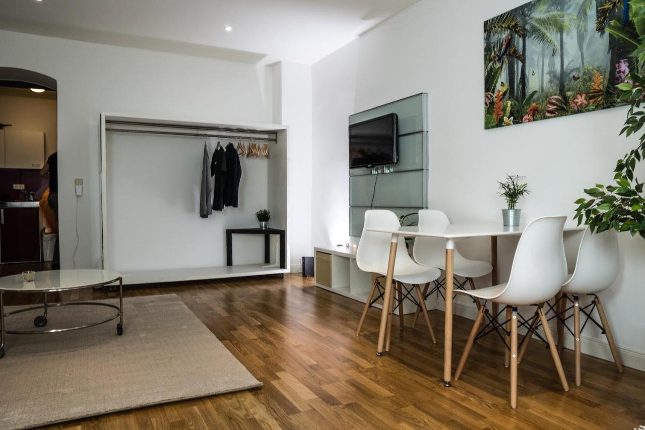 Full House Studios - The Jungle Apartment - Netflix, Wifi Inkl Lipsko Exteriér fotografie